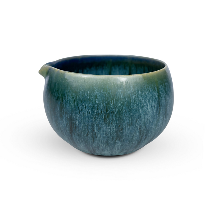 Matcha Schale mit Ausguss (Farbe Pond Water)